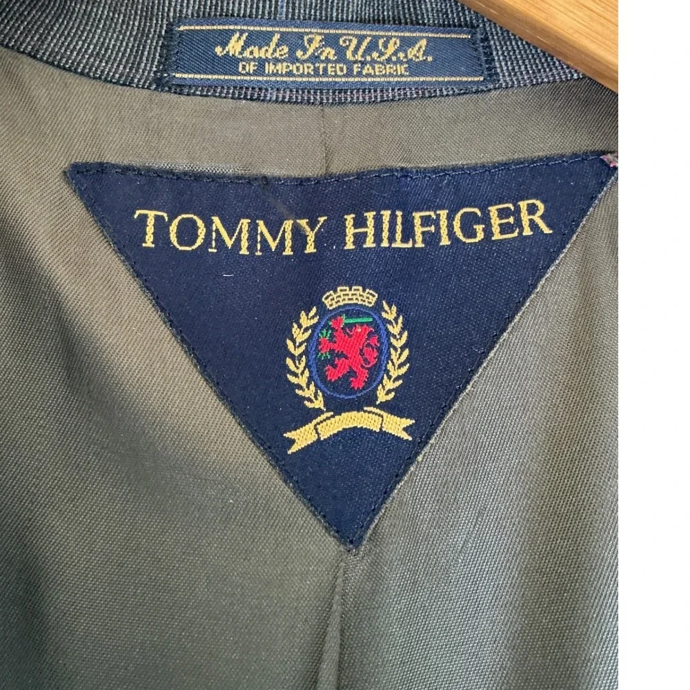 Tommy Hilfiger Blazer Mens 42R Grey Pinstripe Two Button Sport Coat Made in USA